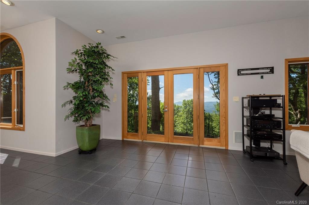 212 Chestnut Forest Road Fairview NC 28730
