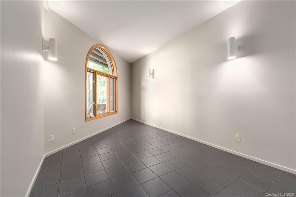 212 Chestnut Forest Road Fairview NC 28730