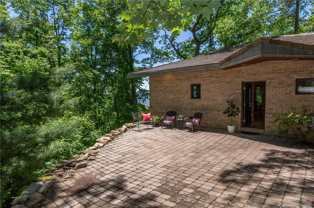212 Chestnut Forest Road Fairview NC 28730
