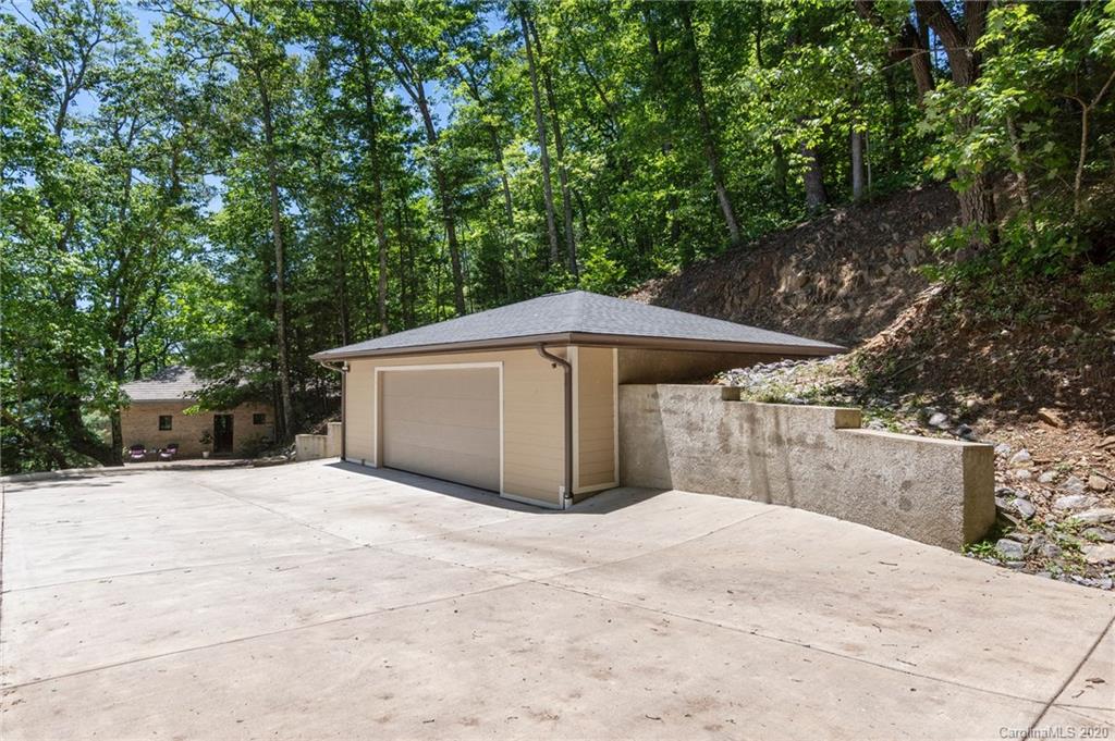 212 Chestnut Forest Road Fairview NC 28730