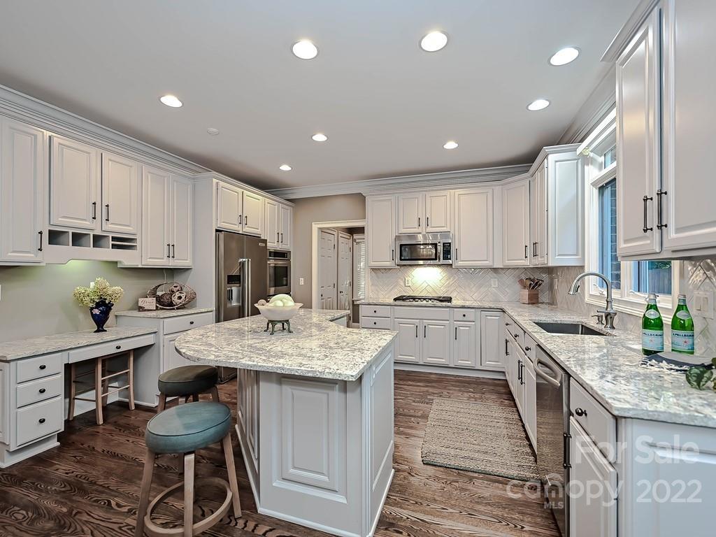 7200 Meadow Run Lane Charlotte NC 28277