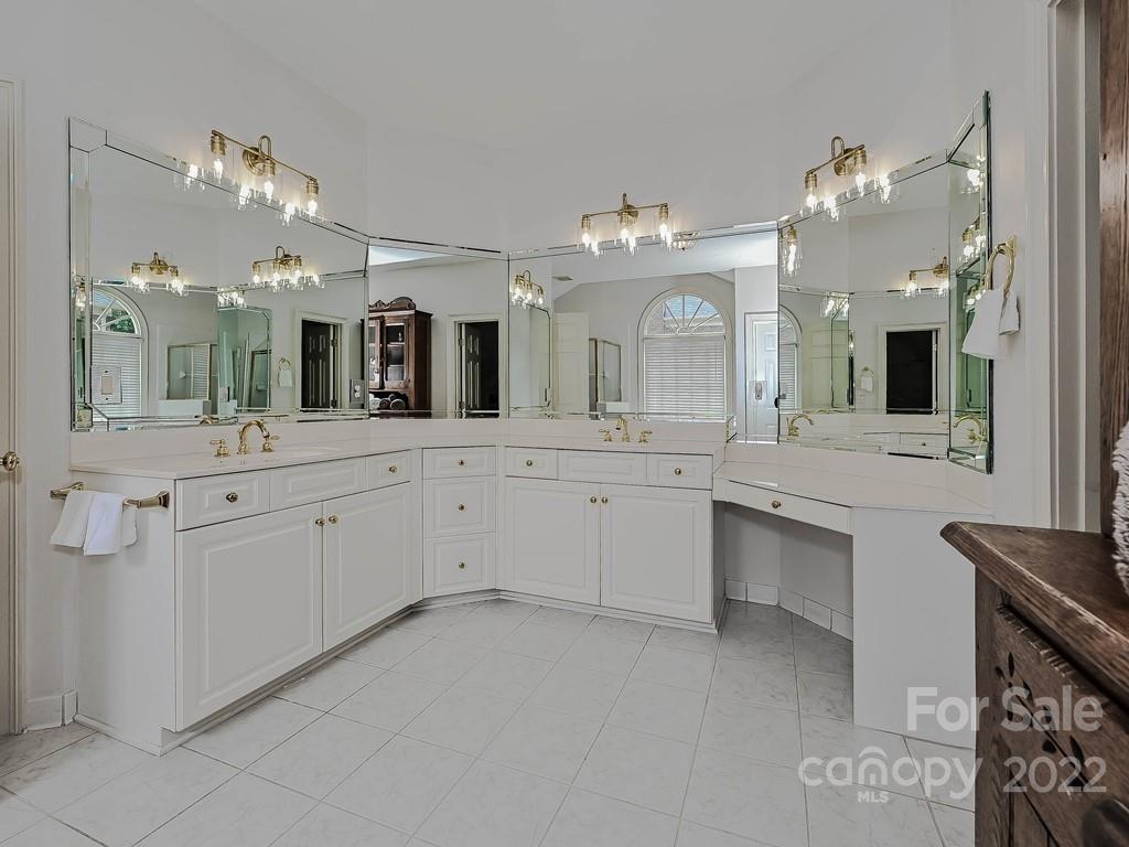 7200 Meadow Run Lane Charlotte NC 28277
