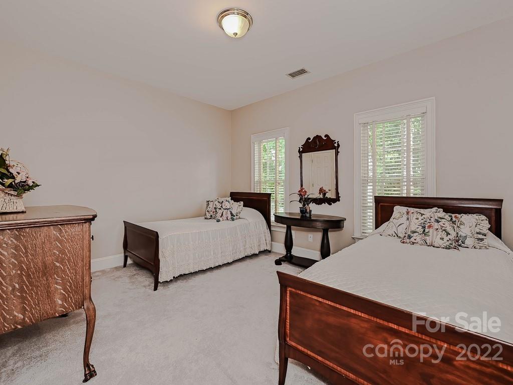 7200 Meadow Run Lane Charlotte NC 28277