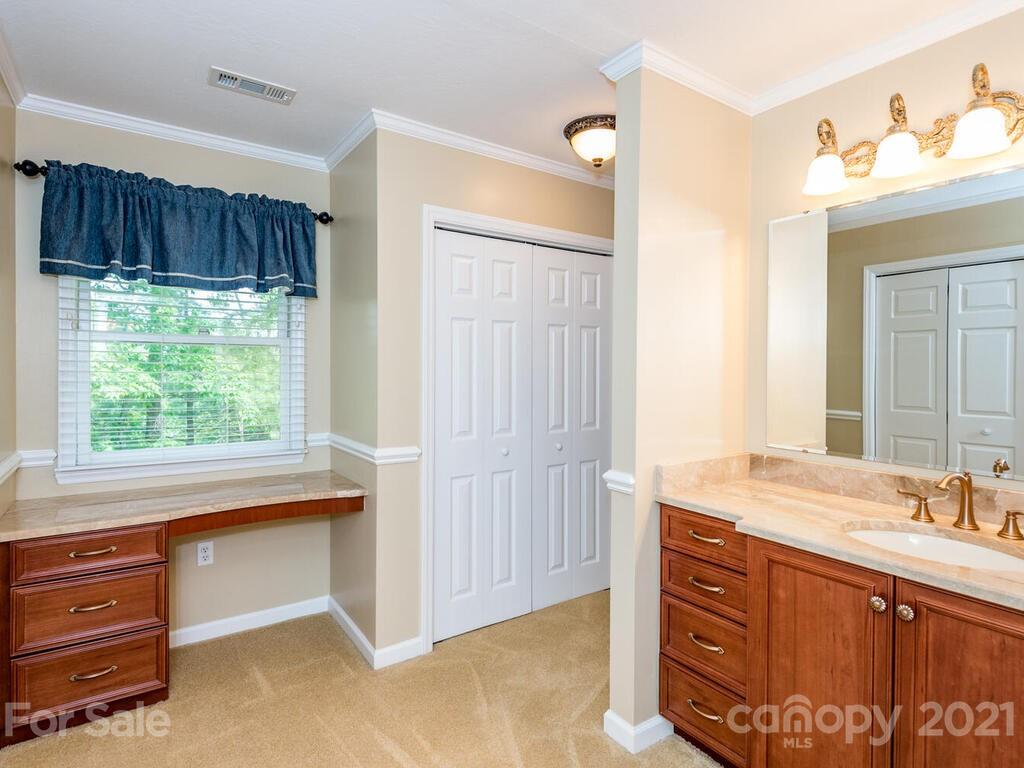 6 Vaughns Way Arden NC 28704