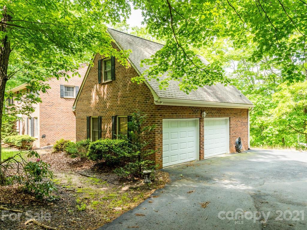 6 Vaughns Way Arden NC 28704