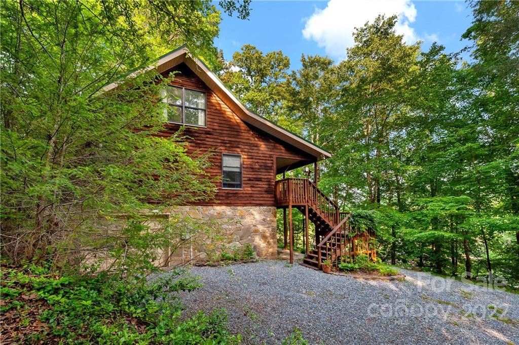 2564 Mount Hebron Road Old Fort NC 28762