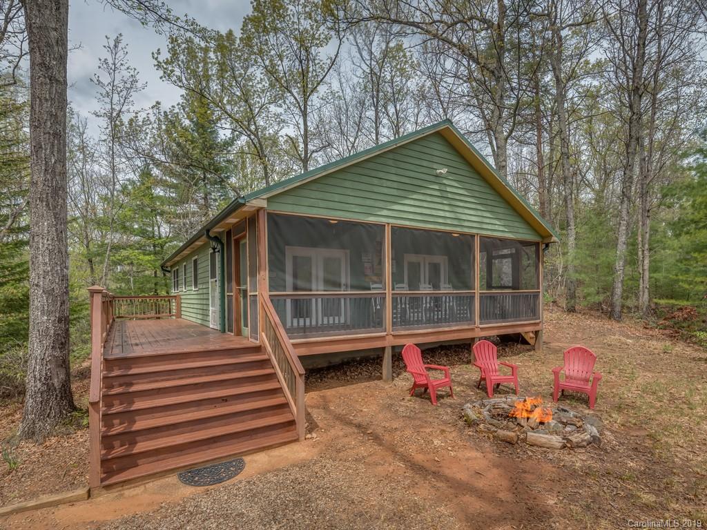 413 Wesley Lane Saluda NC 28773