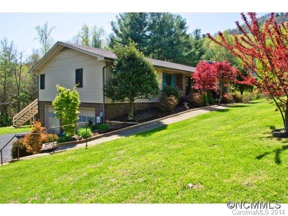 44 Applecross Road Weaverville NC 28787