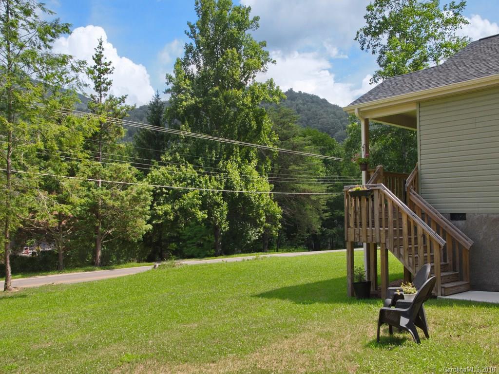 983 Bee Tree Road Swannanoa NC 28778