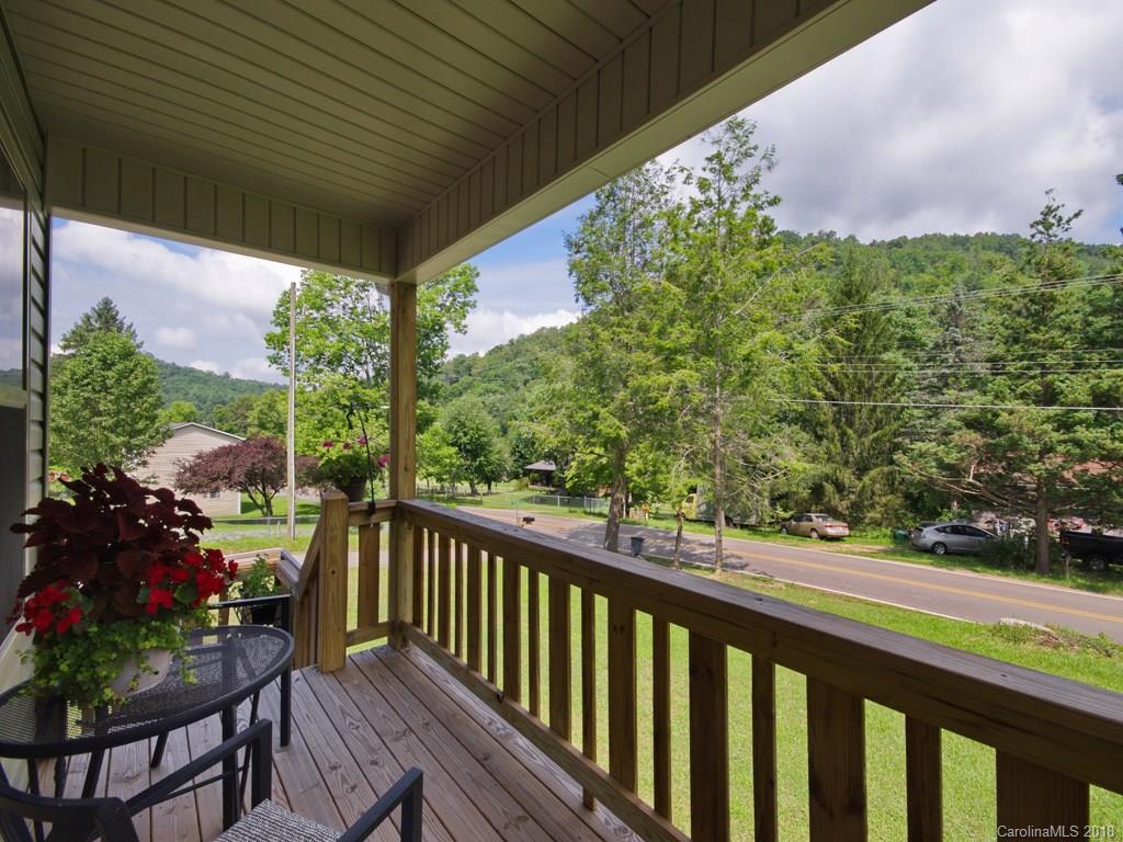 983 Bee Tree Road Swannanoa NC 28778