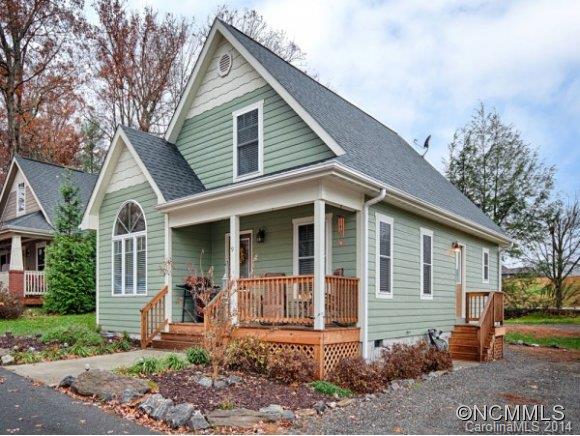 9 Knotty Alder Court Candler NC 28715