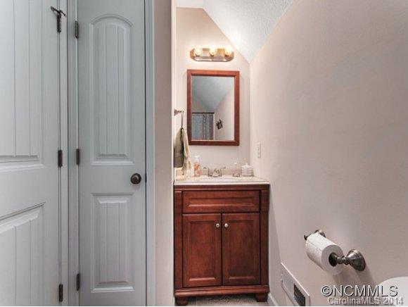 9 Knotty Alder Court Candler NC 28715