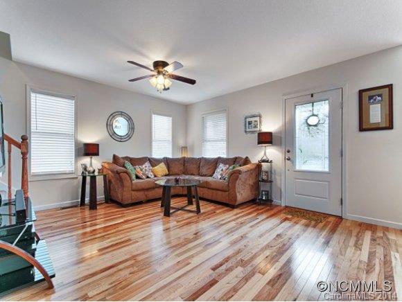 9 Knotty Alder Court Candler NC 28715