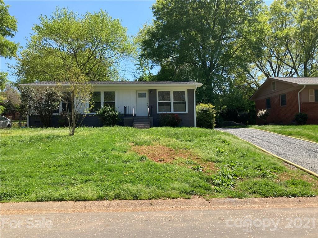 4021 Crestridge Drive Charlotte NC 28217