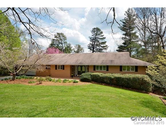 16 W. Fairway Drive Etowah NC 28729