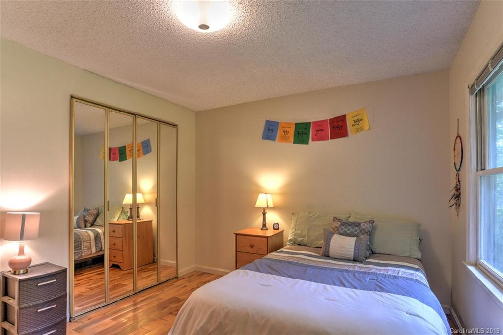 9 Wildwood Lane Weaverville NC 28787