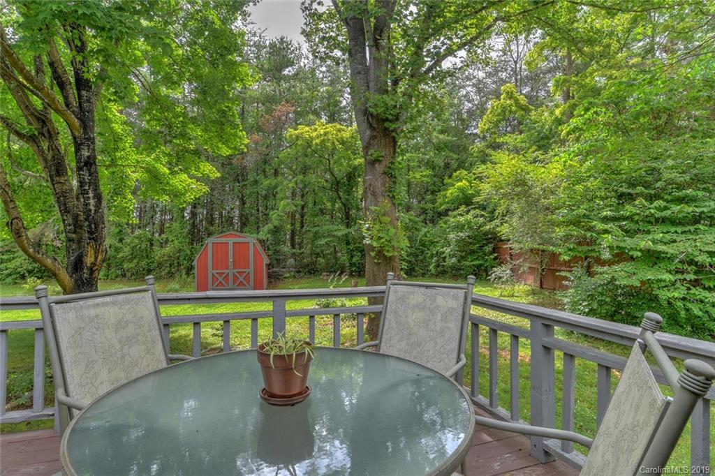 9 Wildwood Lane Weaverville NC 28787