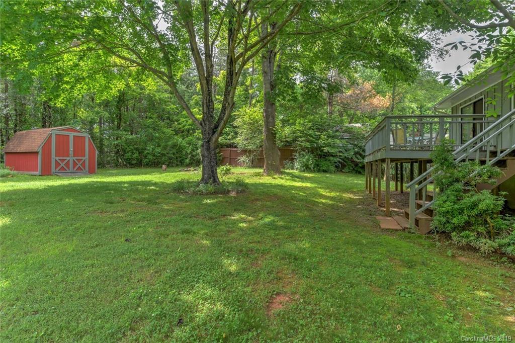 9 Wildwood Lane Weaverville NC 28787