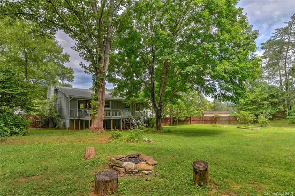 9 Wildwood Lane Weaverville NC 28787