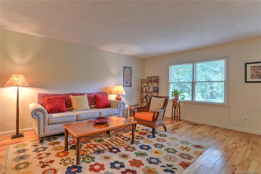 9 Wildwood Lane Weaverville NC 28787