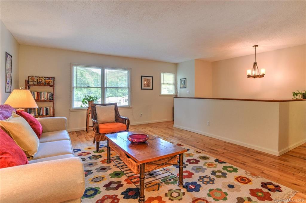 9 Wildwood Lane Weaverville NC 28787