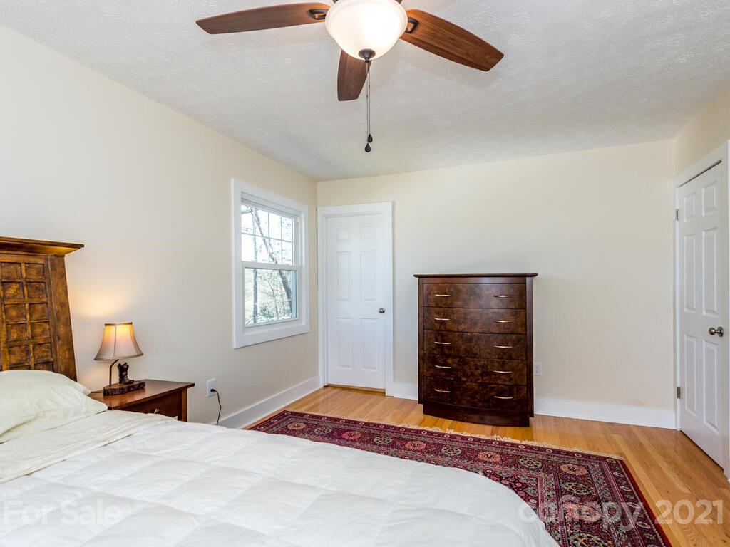 19 Auburndale Drive Asheville NC 28806