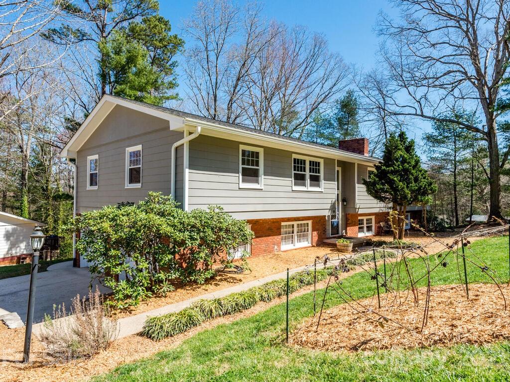 19 Auburndale Drive Asheville NC 28806