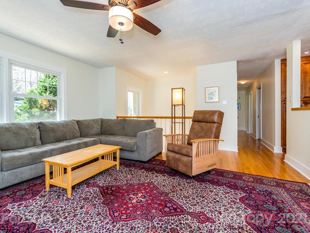 19 Auburndale Drive Asheville NC 28806