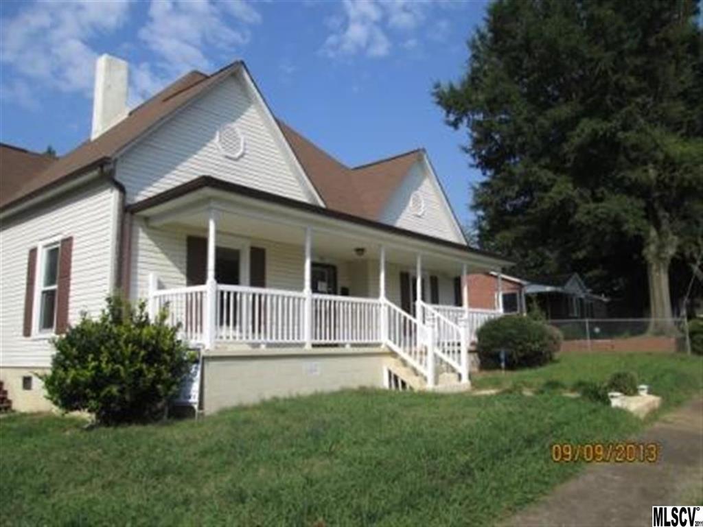 742 6th Avenue SW Hickory NC 28602
