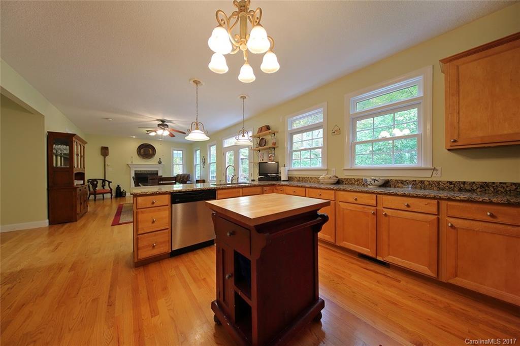 41 Azalea Drive Weaverville NC 28787