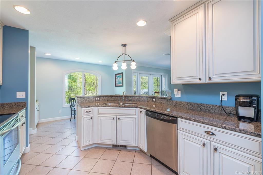 153 Hillside Drive Swannanoa NC 28778