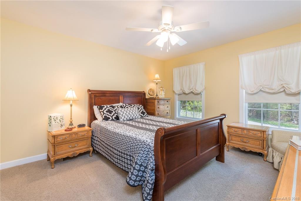 153 Hillside Drive Swannanoa NC 28778