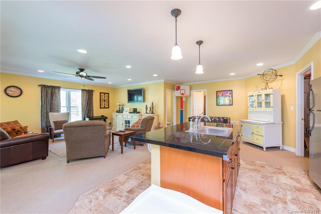 153 Hillside Drive Swannanoa NC 28778