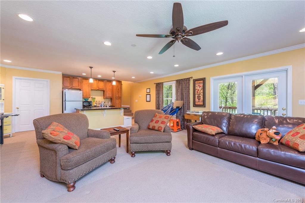 153 Hillside Drive Swannanoa NC 28778