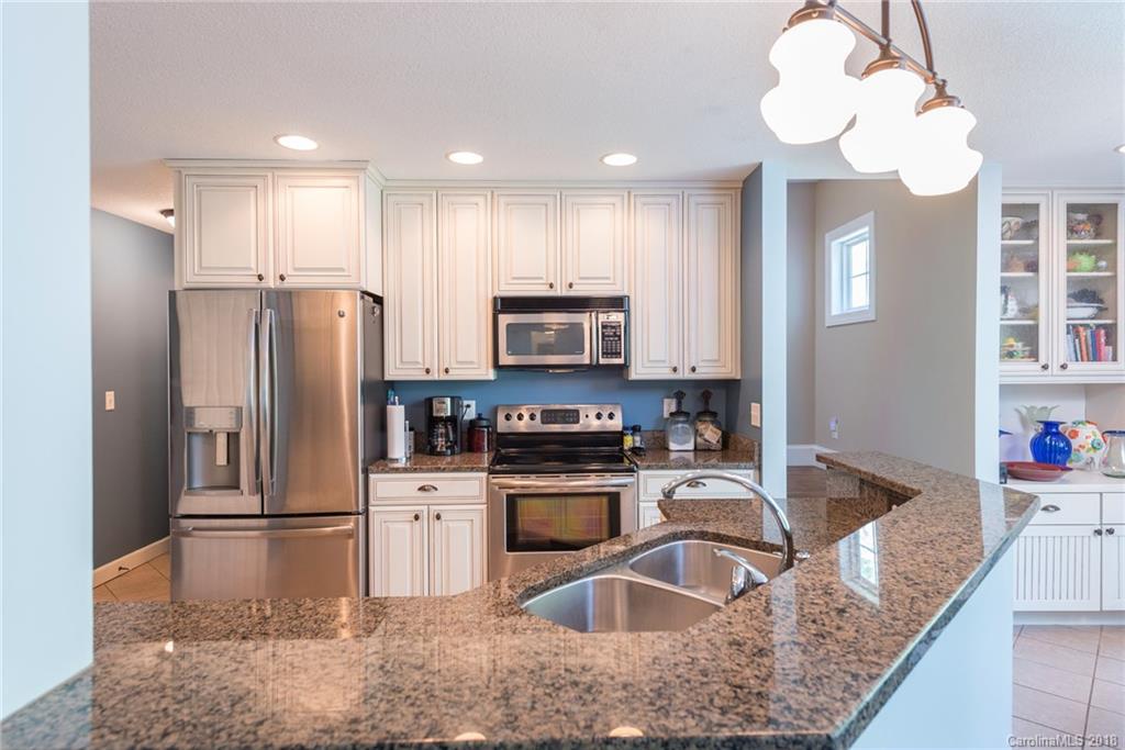 153 Hillside Drive Swannanoa NC 28778