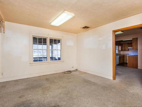 811 Old Fort Road Fairview NC 28730