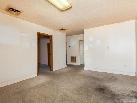 811 Old Fort Road Fairview NC 28730