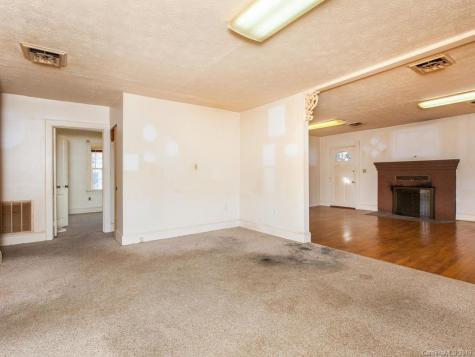 811 Old Fort Road Fairview NC 28730