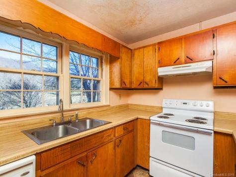 811 Old Fort Road Fairview NC 28730