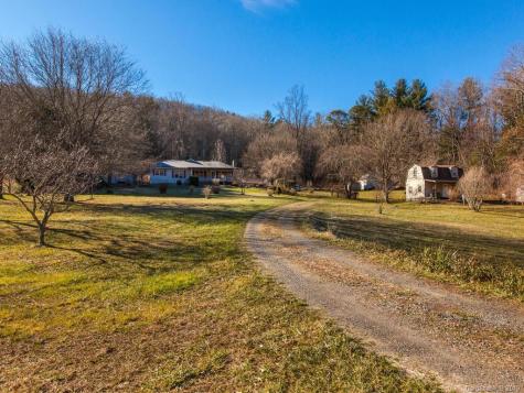 811 Old Fort Road Fairview NC 28730