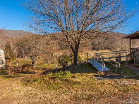 811 Old Fort Road Fairview NC 28730