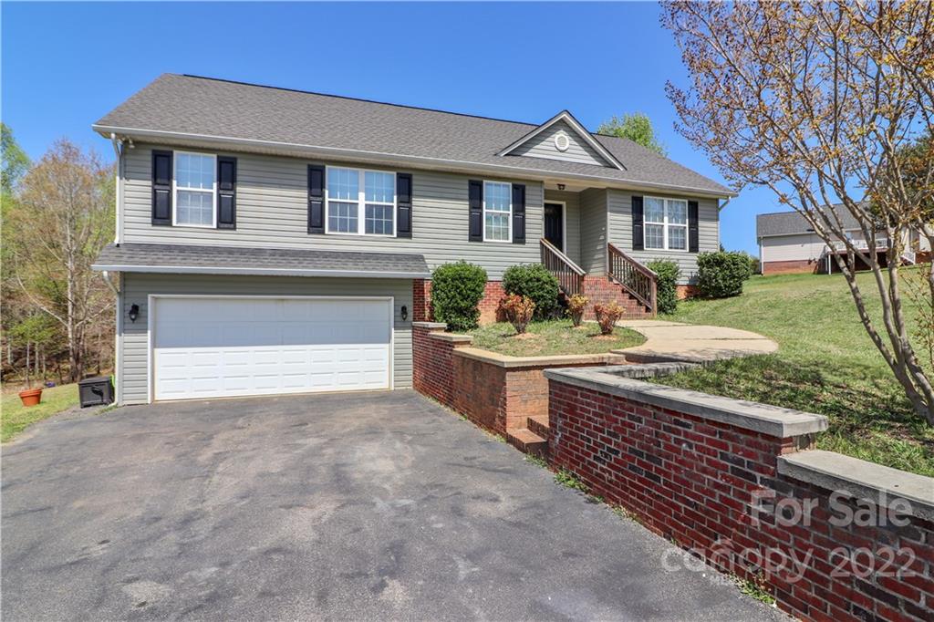108 Green Leaf Court Statesville NC 28677