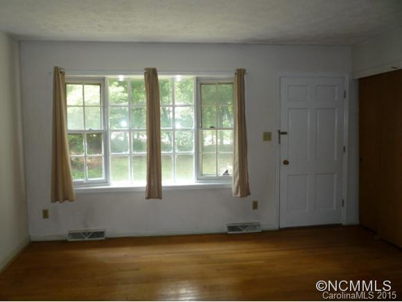 951 Tunnel Road Asheville NC 28805