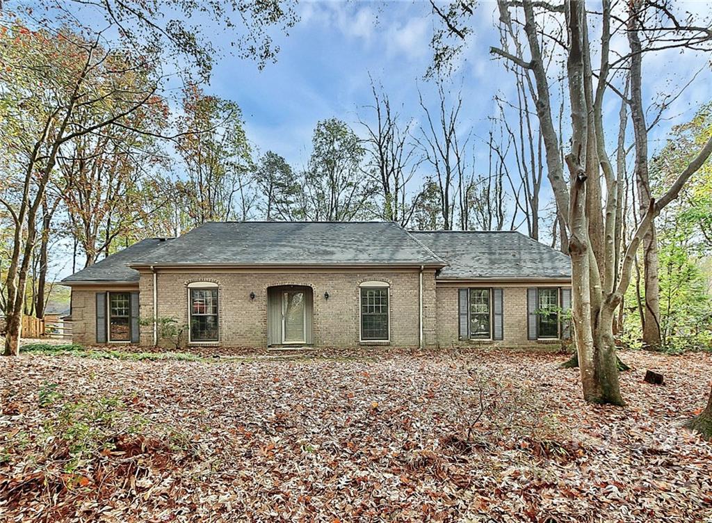 9800 Hinson Drive Matthews NC 28105