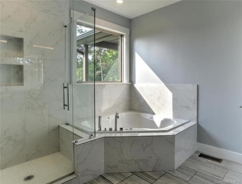 64 Climbing Aster Way Asheville NC 28806