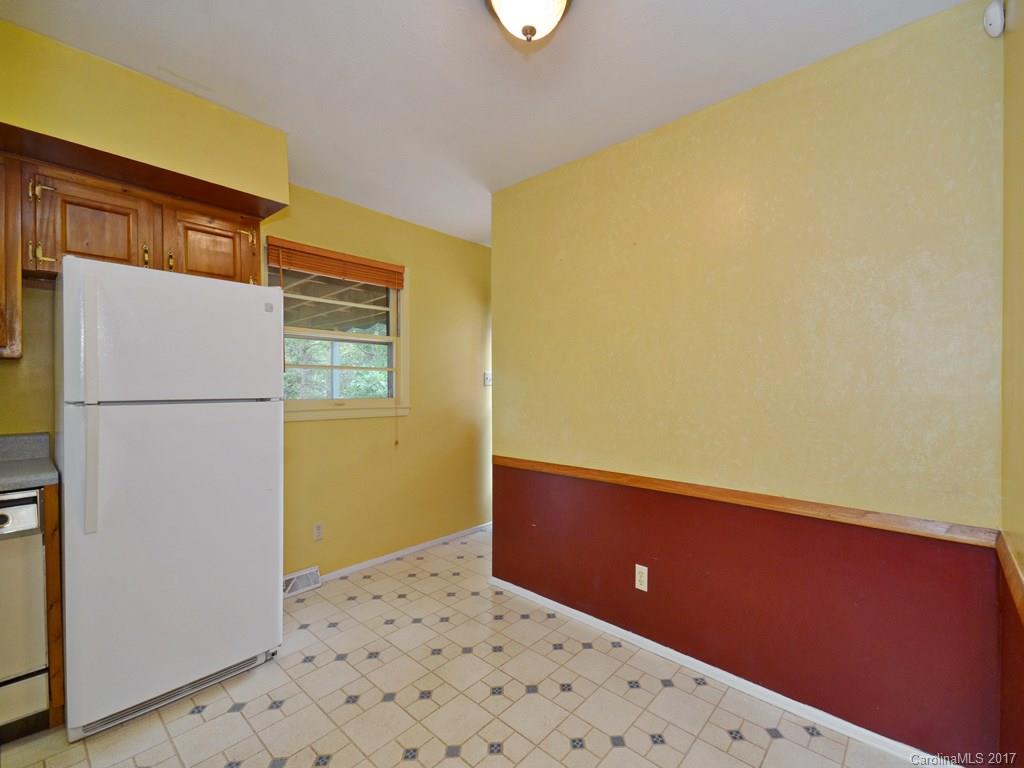 25 Worley Place Asheville NC 28806