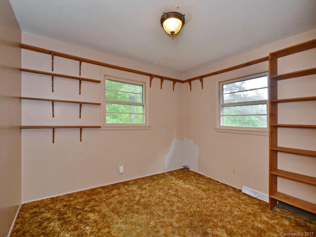 25 Worley Place Asheville NC 28806