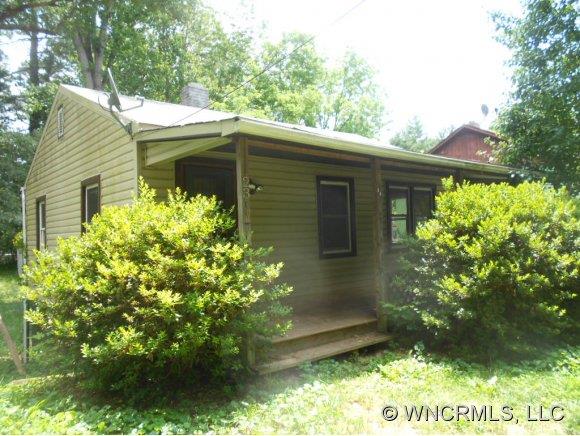 23 Carrier Street Asheville NC 28806