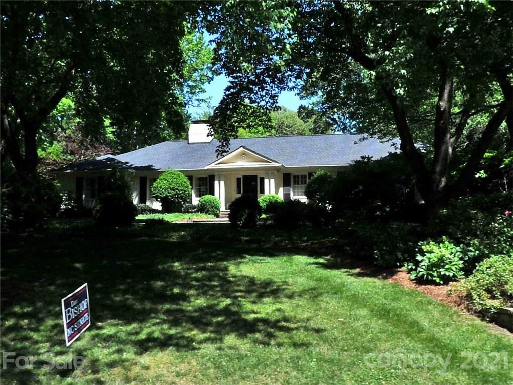 4107 Foxcroft Road Charlotte NC 28211