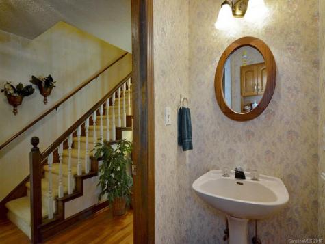 5 Knollwood Place Asheville NC 28804
